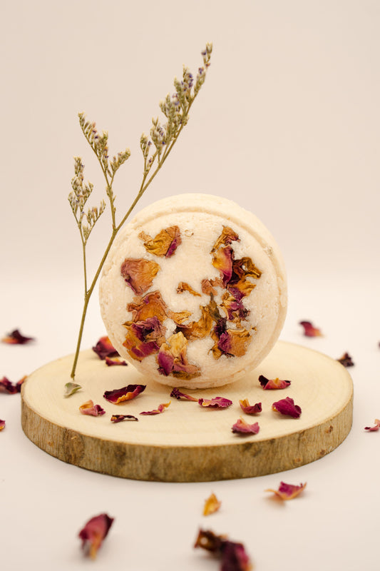 Shampoo solido nutriente per capelli secchi e danneggiati - Rosa & Geranio