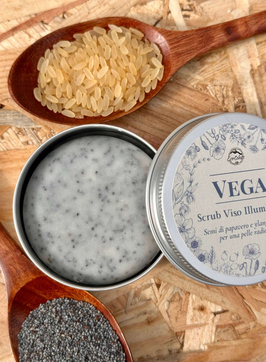 Vega – Scrub viso illuminante